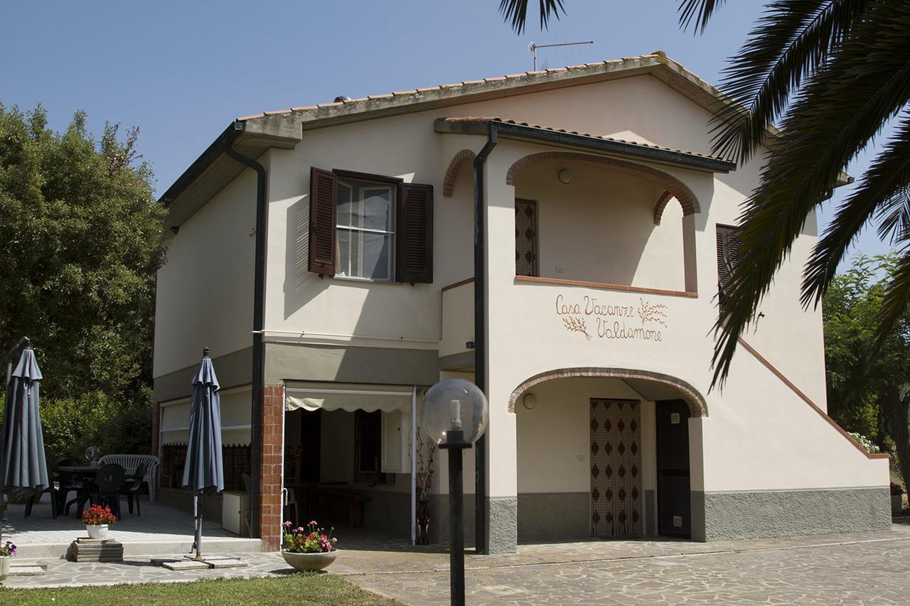 Casa Vacanze Valdamone ชูเวเรโต ภายนอก รูปภาพ