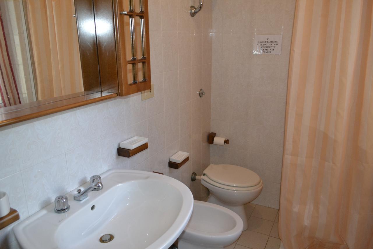 Casa Vacanze Valdamone ชูเวเรโต ภายนอก รูปภาพ