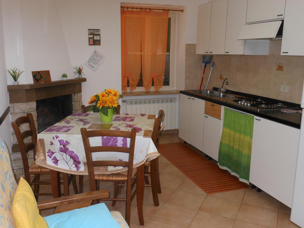 Casa Vacanze Valdamone ชูเวเรโต ภายนอก รูปภาพ